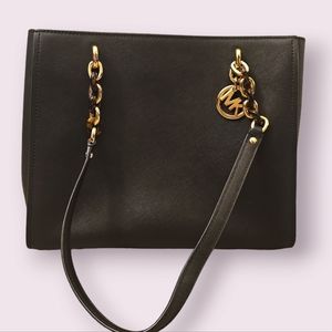 Michael Kors Medium Bag